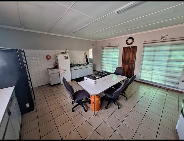 3 BEDROOM HOUSE FOR SALE IN VANDERBIJLPARK SE 7